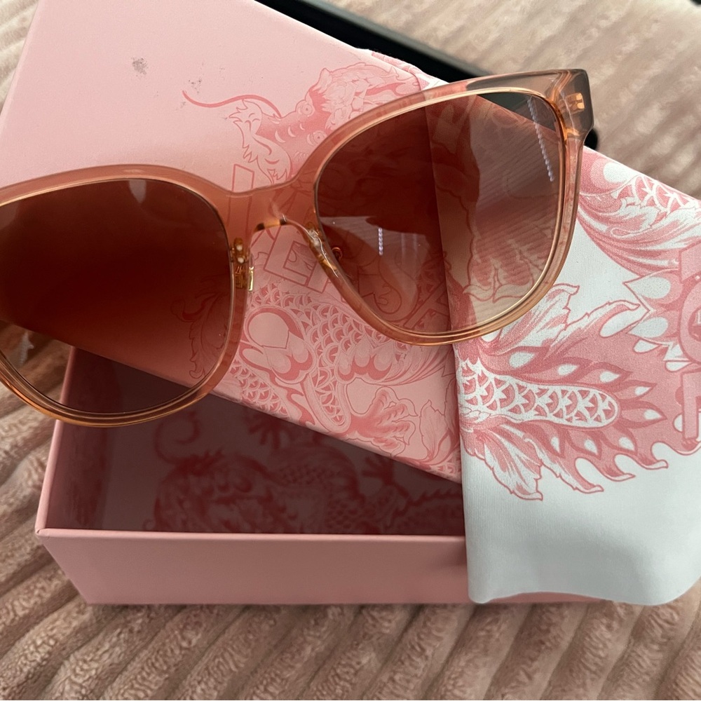 Versace exclusive Pink Sunglasses
